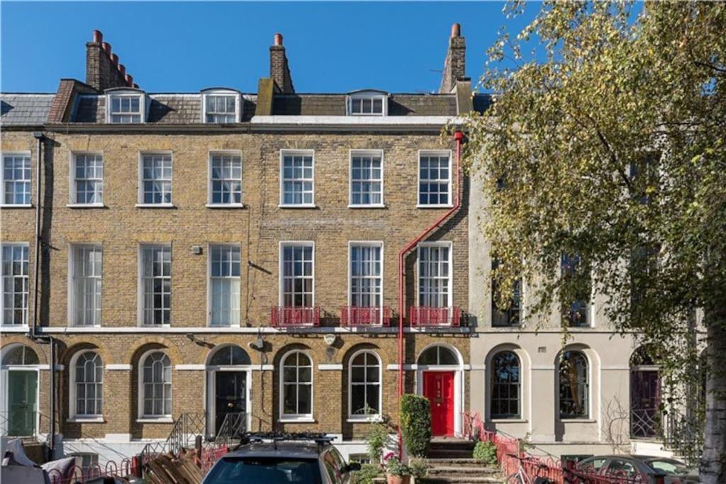 Entire Ground Floor Flat, Free Off-Street Parking And Large Garden Apartamento Londres Exterior foto