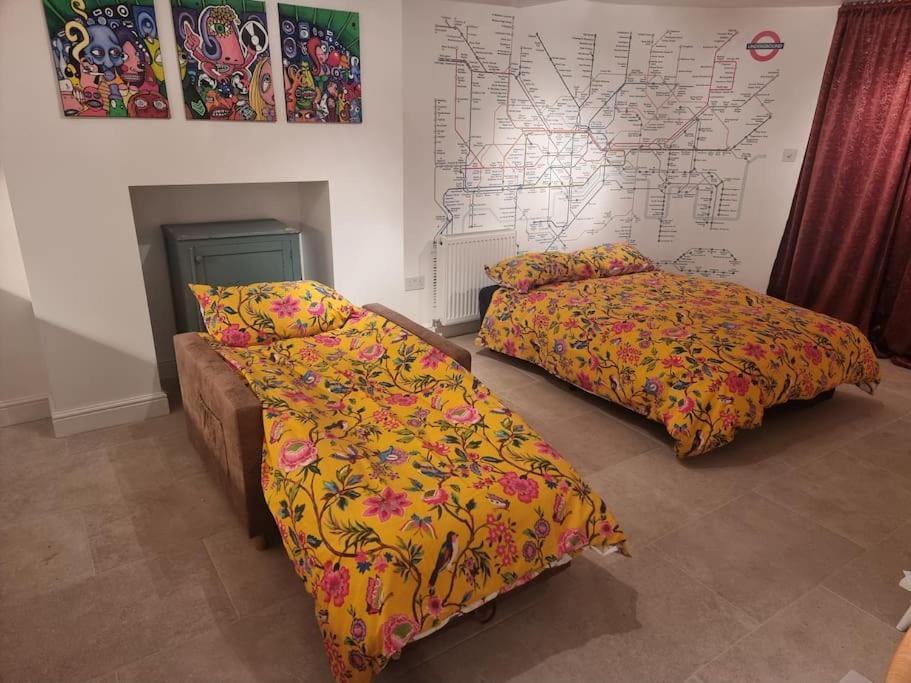 Entire Ground Floor Flat, Free Off-Street Parking And Large Garden Apartamento Londres Exterior foto
